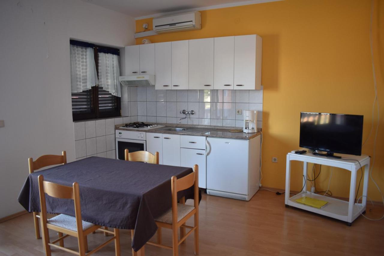 Apartmani Rade Vodice Eksteriør bilde